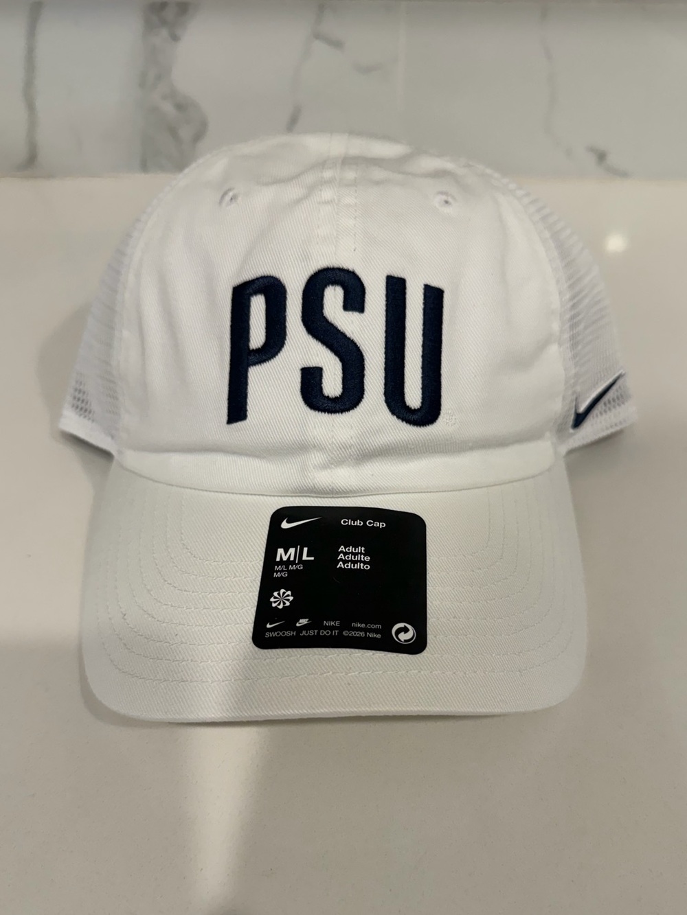 Nike Penn State Nittany Lions PSU White Mesh Back Club Cap Hat Men’s M/L NCAA